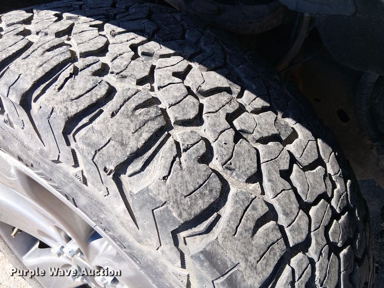 image for item EE5161 2014 Ford F150 Crew Cab pickup truck