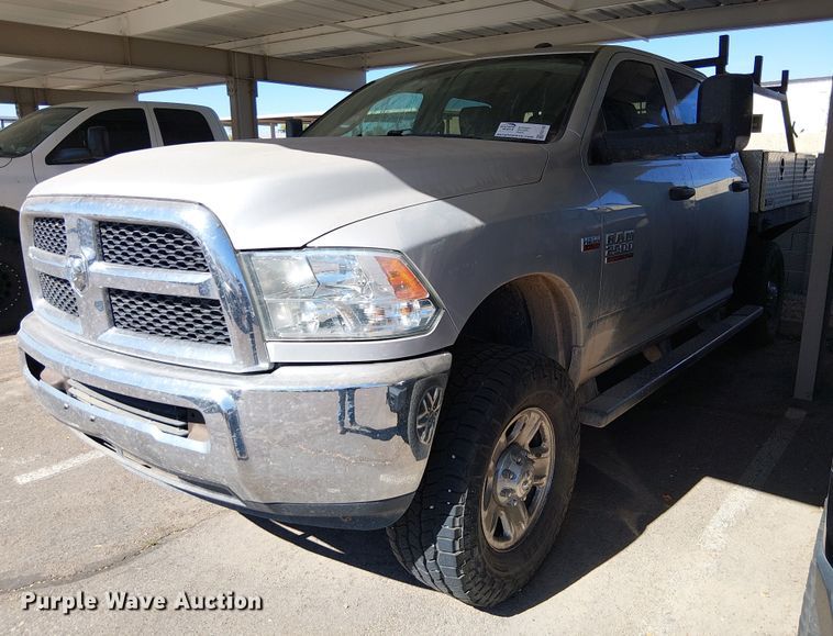 image for item EE5162 2017 RAM 2500 Crew Cab flatbed pickup truck