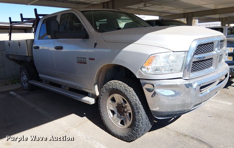 image for item EE5162 2017 RAM 2500 Crew Cab flatbed pickup truck