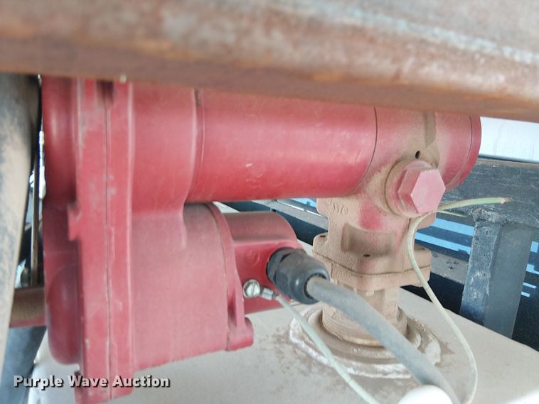 image for item EE5162 2017 RAM 2500 Crew Cab flatbed pickup truck