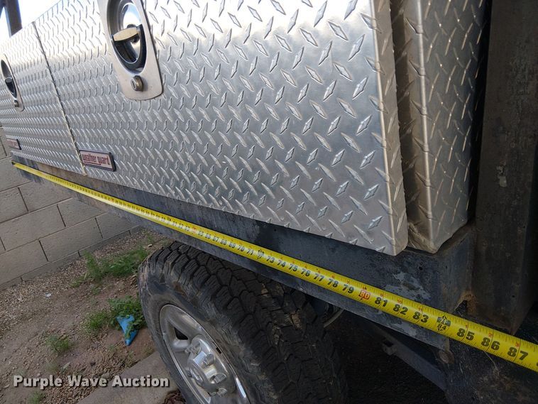 image for item EE5162 2017 RAM 2500 Crew Cab flatbed pickup truck