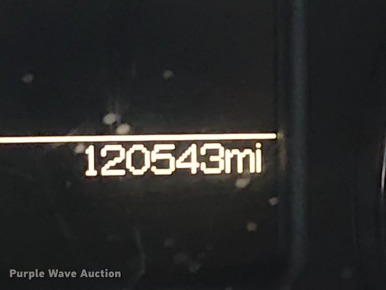 image for item EE5162 2017 RAM 2500 Crew Cab flatbed pickup truck