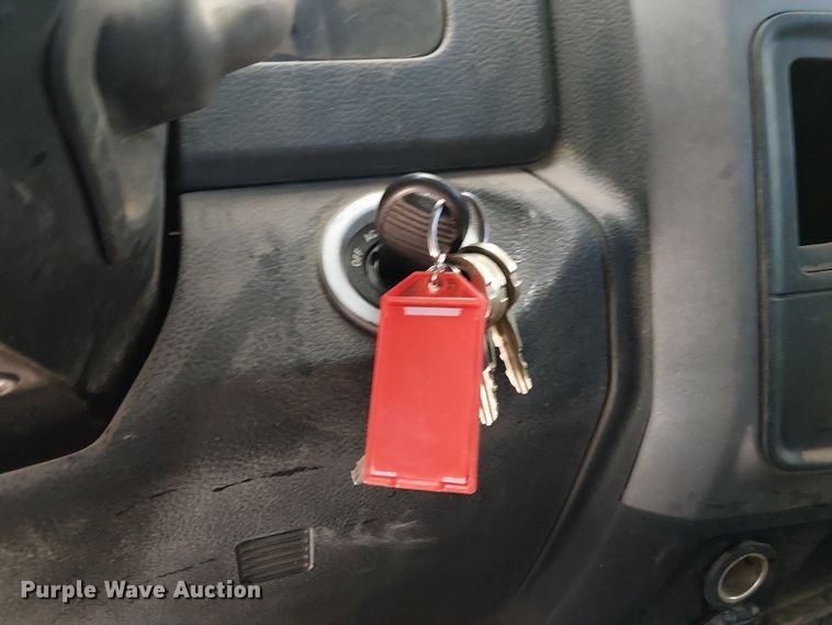 image for item EE5162 2017 RAM 2500 Crew Cab flatbed pickup truck