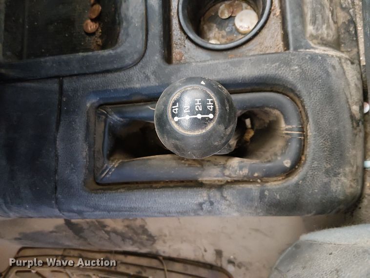 image for item EE5162 2017 RAM 2500 Crew Cab flatbed pickup truck