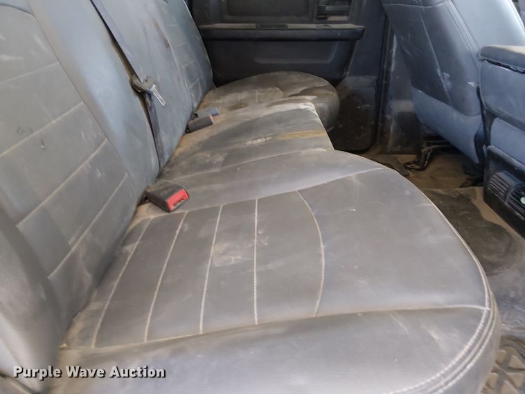 image for item EE5162 2017 RAM 2500 Crew Cab flatbed pickup truck