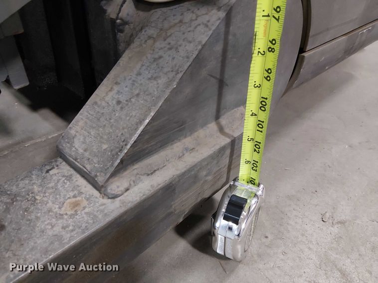 image for item EE5186 2016 Crown RR5725-35 reach truck