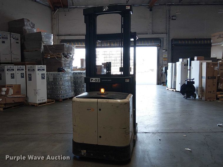 image for item EE5187 2016 Crown SP3520-30 order picker