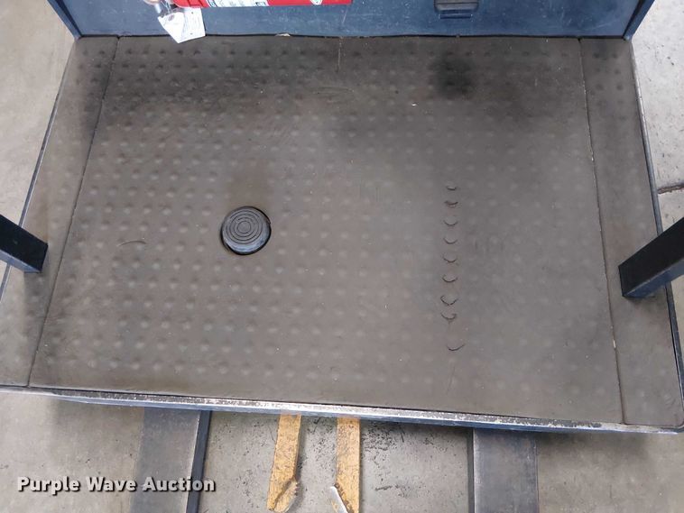 image for item EE5187 2016 Crown SP3520-30 order picker