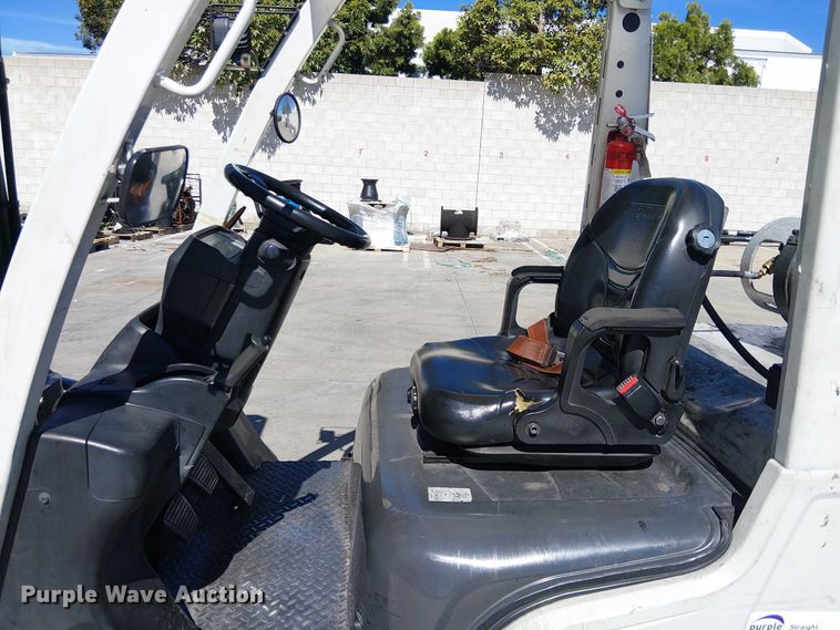 image for item EE5189 2016 UniCarriers PF70 forklift