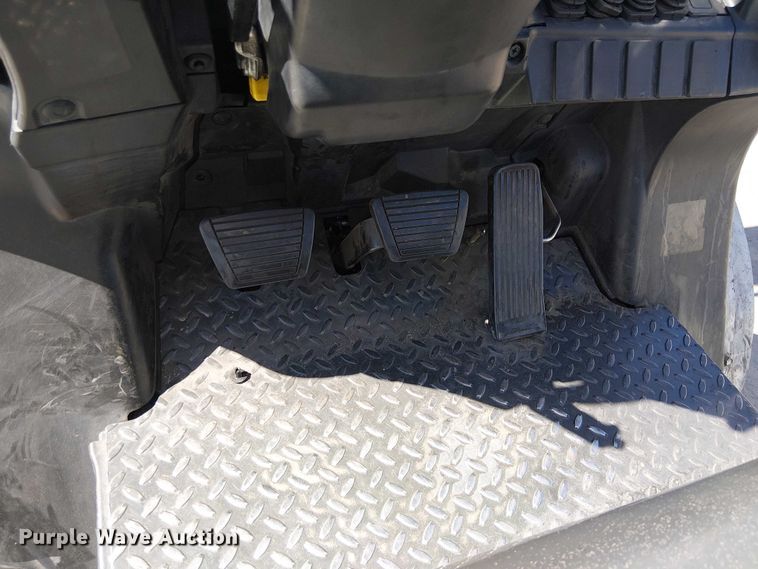 image for item EE5189 2016 UniCarriers PF70 forklift