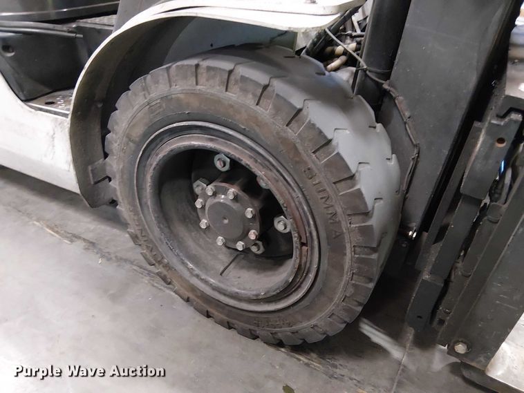 image for item EE5189 2016 UniCarriers PF70 forklift