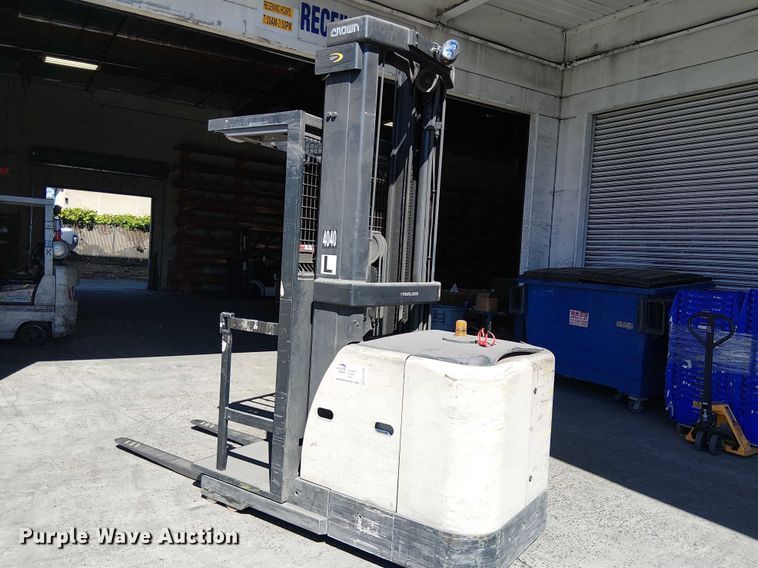 image for item EE5190 2016 Crown SP3520-30 order picker