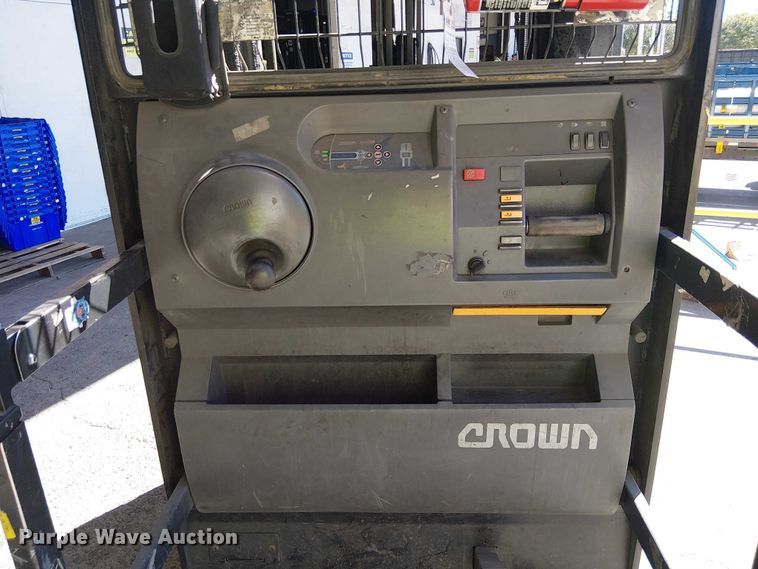 image for item EE5190 2016 Crown SP3520-30 order picker