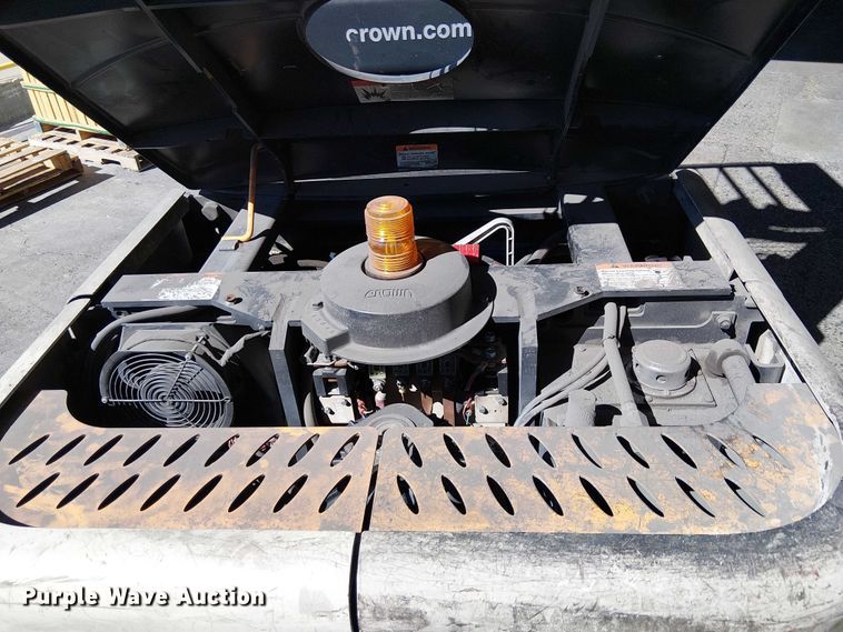 image for item EE5190 2016 Crown SP3520-30 order picker