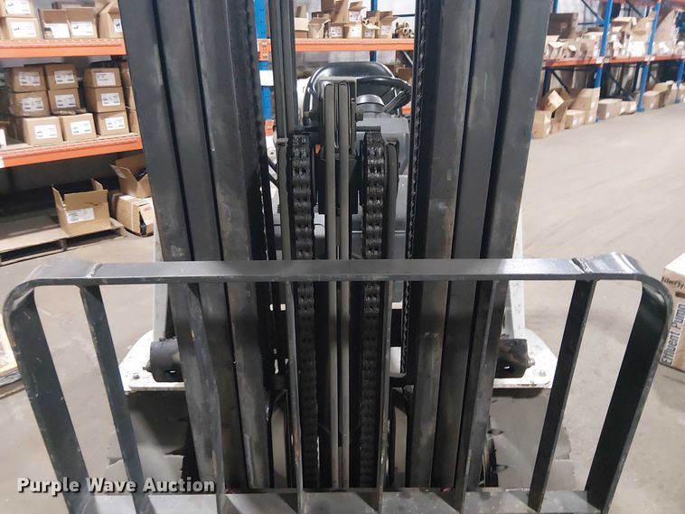 image for item EE5207 2016 UniCarriers PF70 forklift
