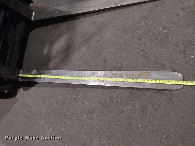 image for item EE5207 2016 UniCarriers PF70 forklift