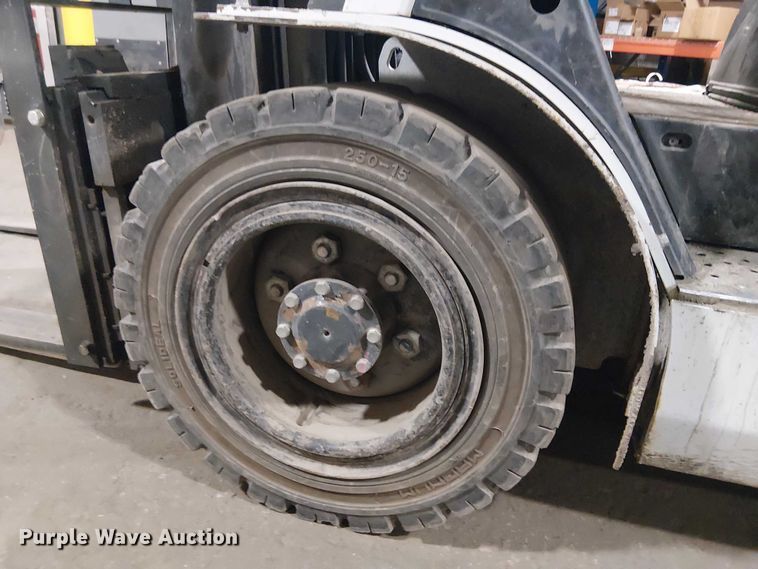 image for item EE5207 2016 UniCarriers PF70 forklift