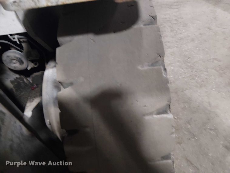 image for item EE5207 2016 UniCarriers PF70 forklift