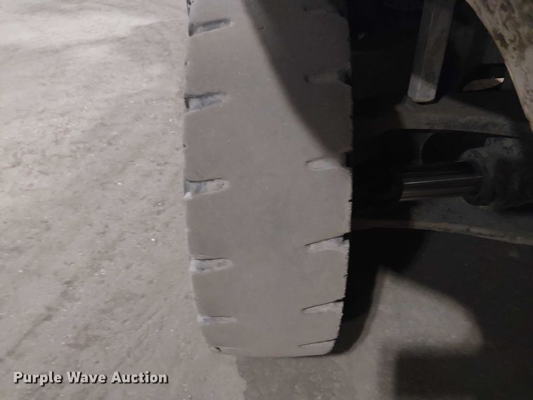 image for item EE5207 2016 UniCarriers PF70 forklift