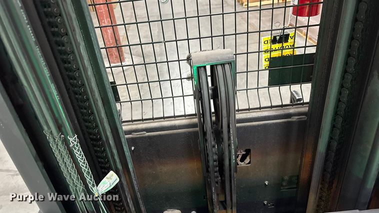 image for item EE6469 2016 Crown SP3520-30 order picker