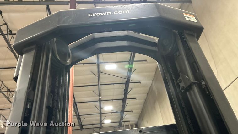 image for item EE6469 2016 Crown SP3520-30 order picker