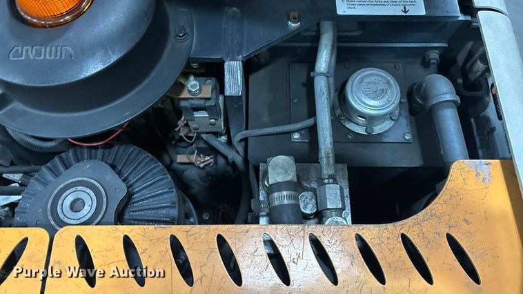 image for item EE6469 2016 Crown SP3520-30 order picker