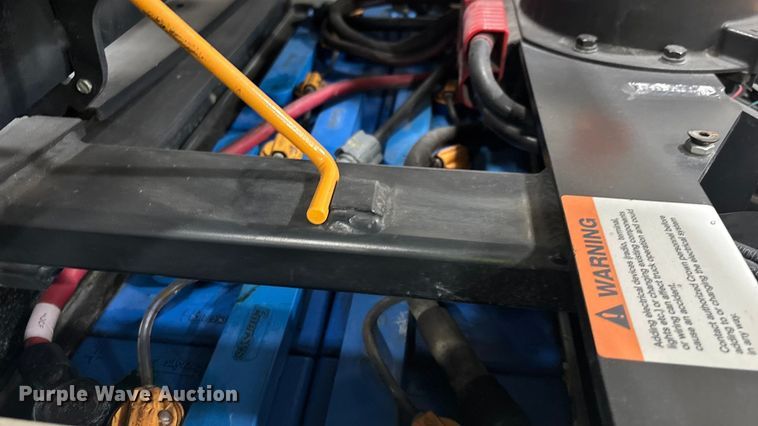 image for item EE6469 2016 Crown SP3520-30 order picker