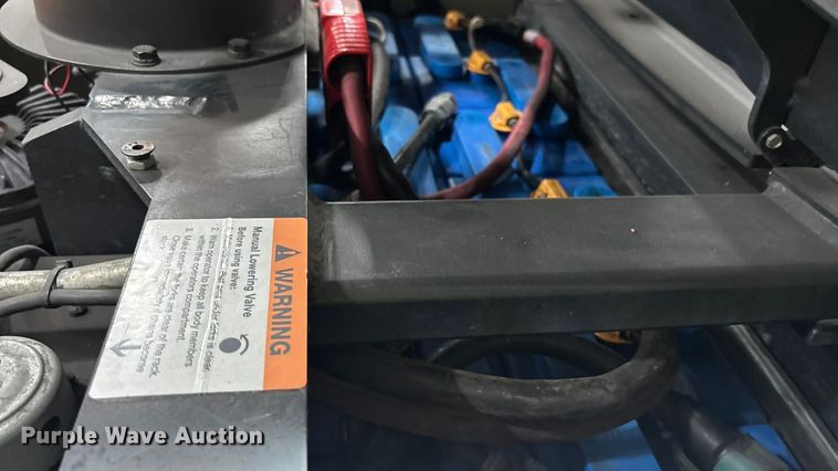 image for item EE6469 2016 Crown SP3520-30 order picker