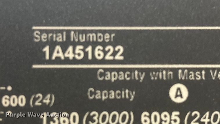 image for item EE6469 2016 Crown SP3520-30 order picker