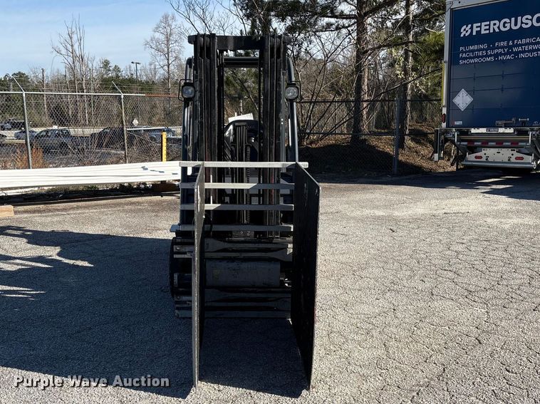 image for item EF1005 2015 Toyota 8FGU18 forklift