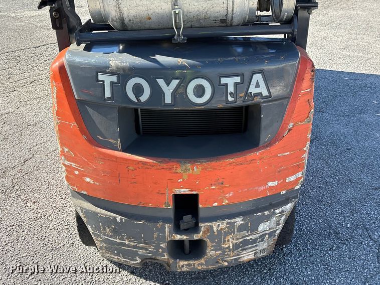 image for item EF1005 2015 Toyota 8FGU18 forklift