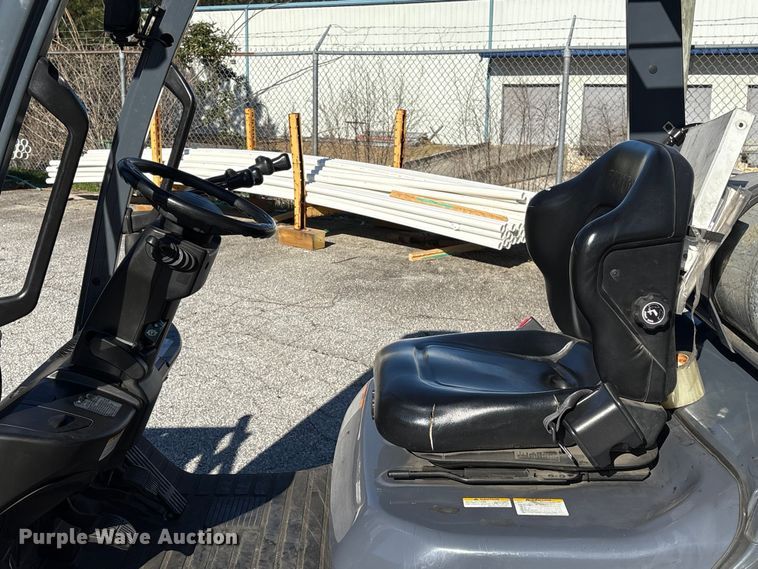 image for item EF1005 2015 Toyota 8FGU18 forklift