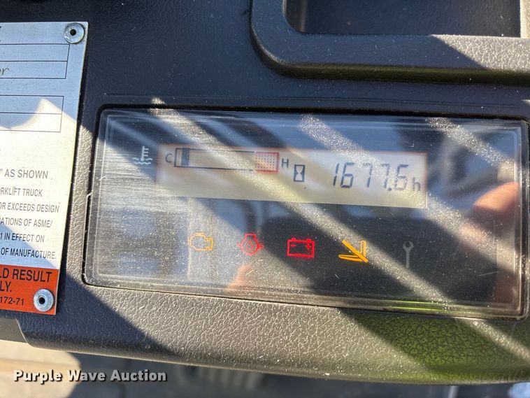 image for item EF1005 2015 Toyota 8FGU18 forklift