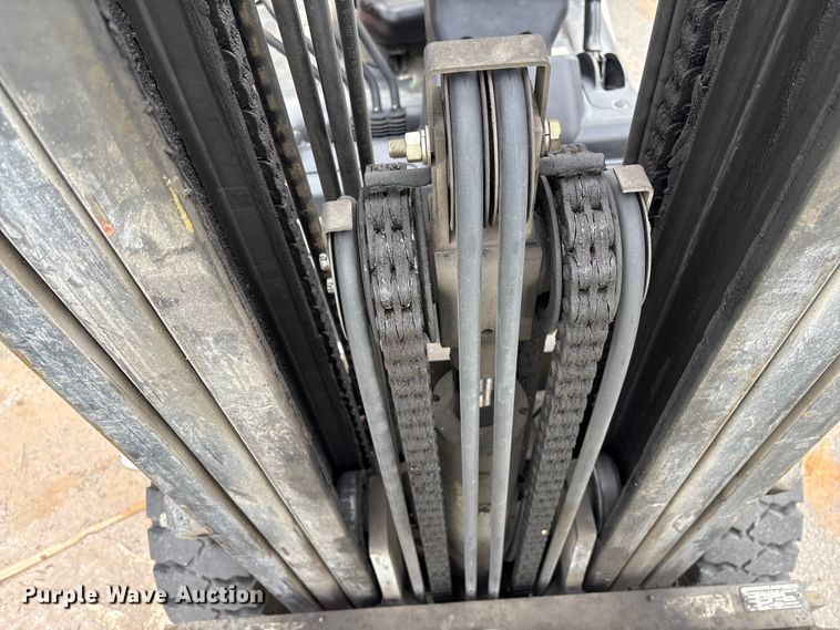 image for item EF1014 2016 UniCarriers PF70 forklift