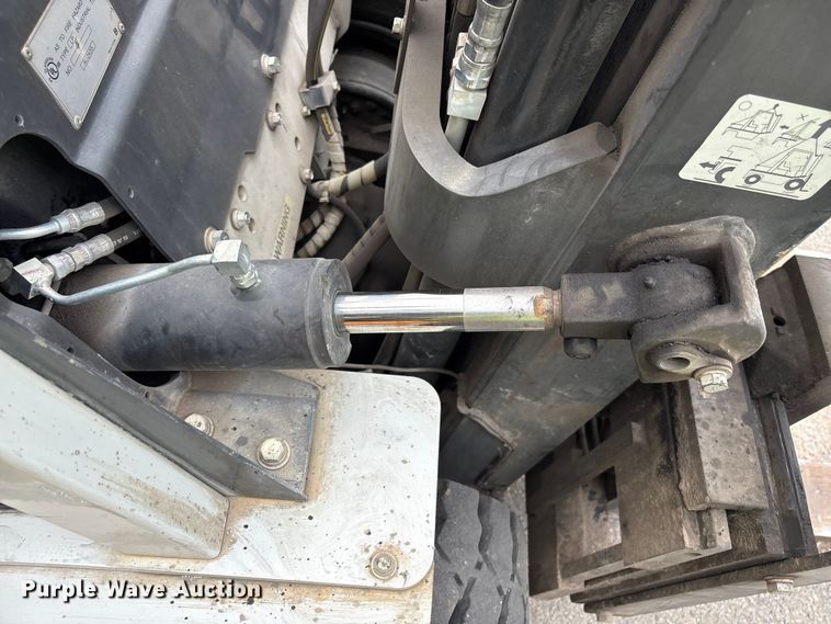 image for item EF1014 2016 UniCarriers PF70 forklift