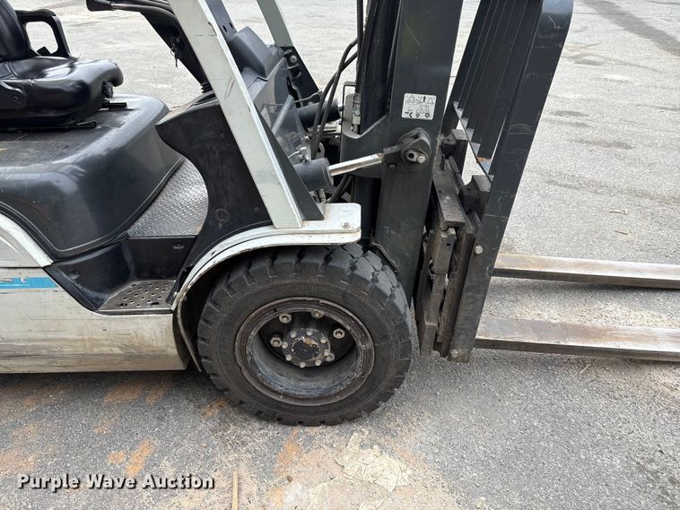 image for item EF1014 2016 UniCarriers PF70 forklift