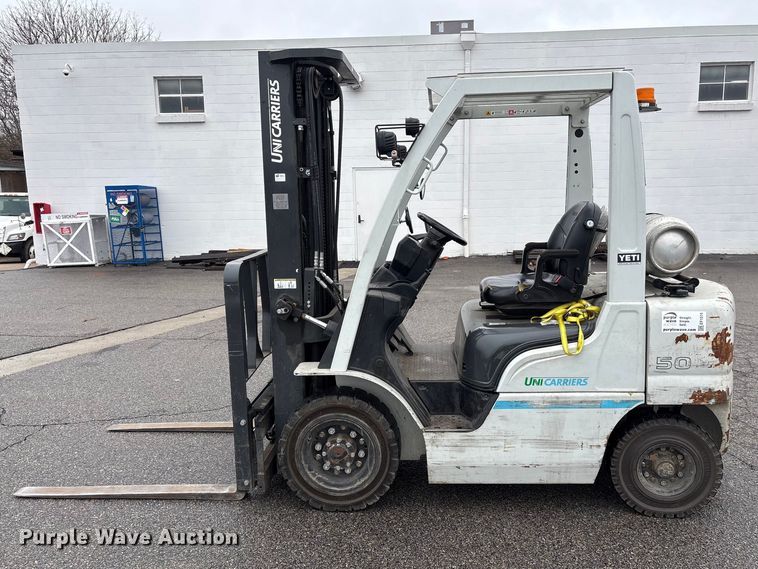 image for item EF1015 2016 UniCarriers PF50 forklift