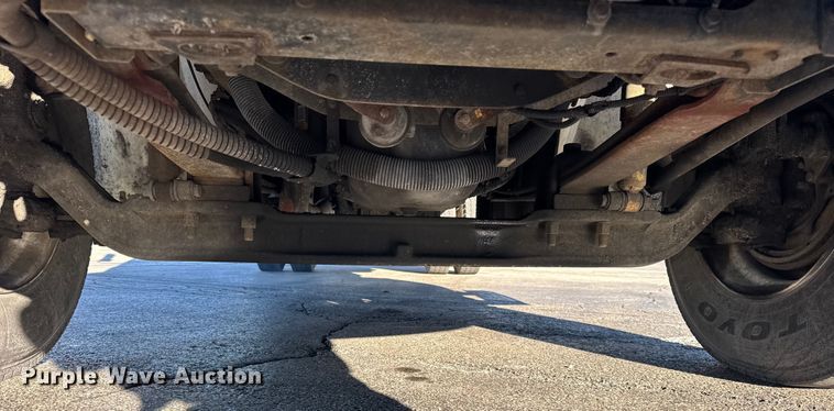 image for item EF2313 2005 International 4300 box truck