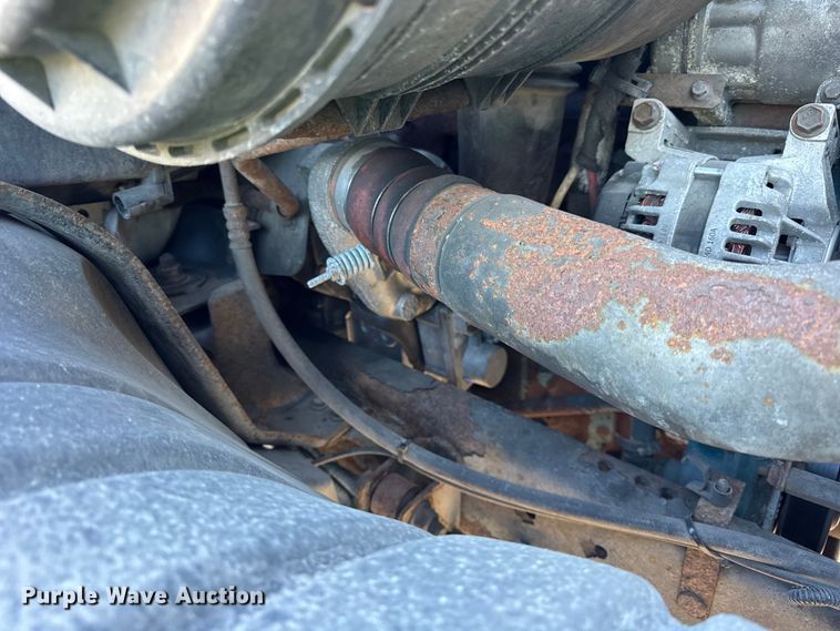 image for item EF2313 2005 International 4300 box truck