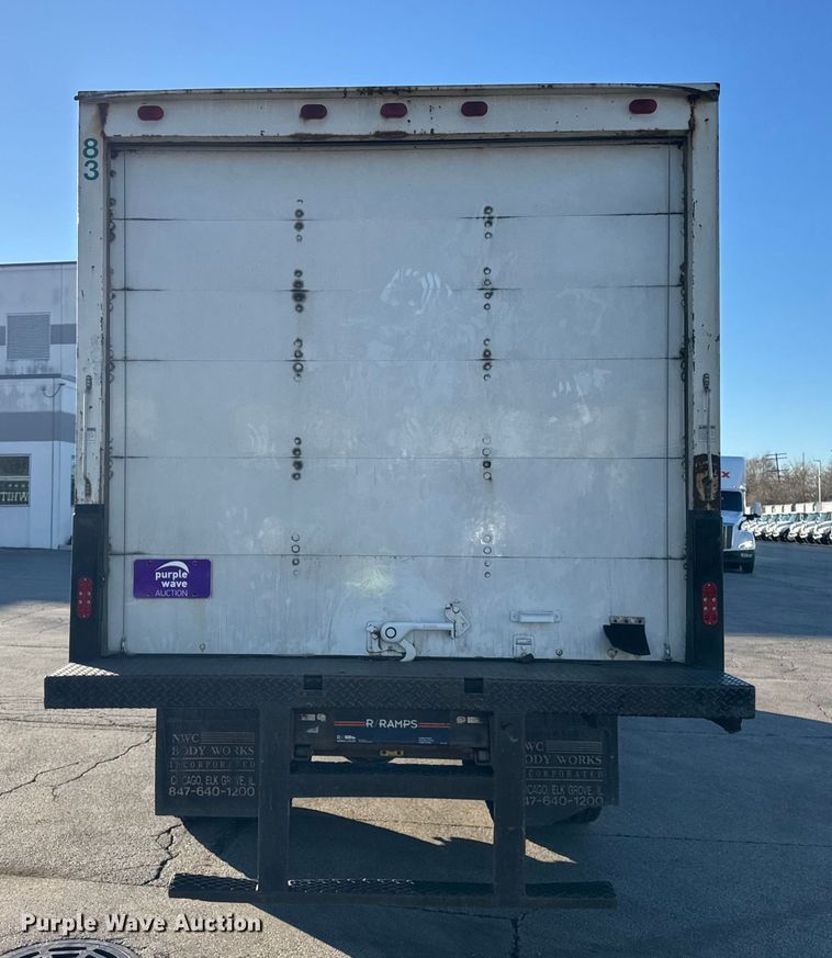 image for item EF2314 2005 International 4300 box truck