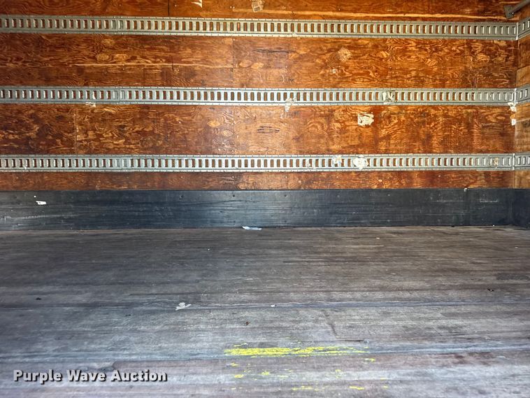 image for item EF2314 2005 International 4300 box truck