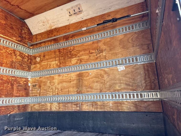 image for item EF2314 2005 International 4300 box truck