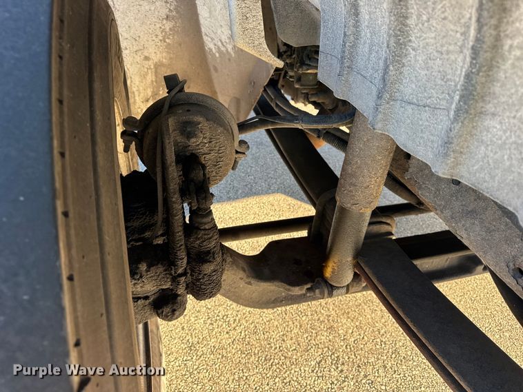 image for item EF2314 2005 International 4300 box truck