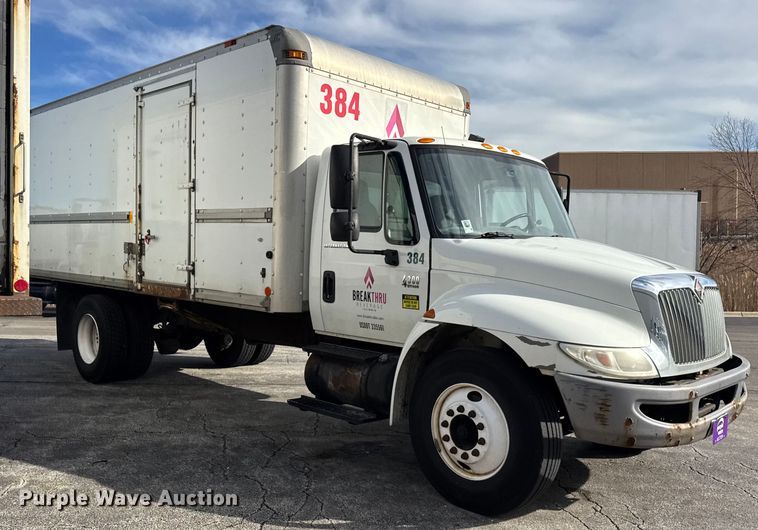 image for item EF2318 2007 International 4300 box truck