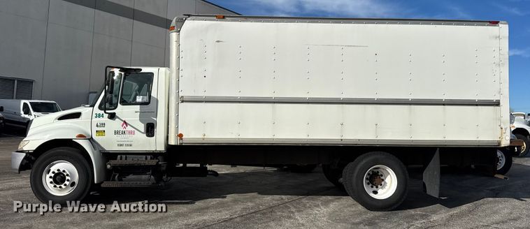 image for item EF2318 2007 International 4300 box truck