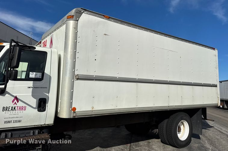 image for item EF2318 2007 International 4300 box truck