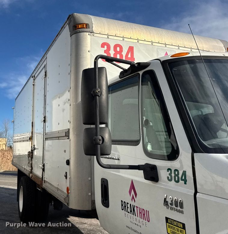 image for item EF2318 2007 International 4300 box truck