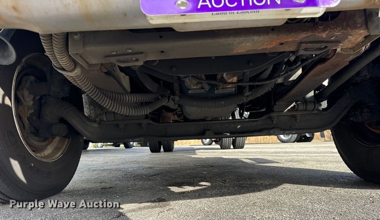 image for item EF2318 2007 International 4300 box truck