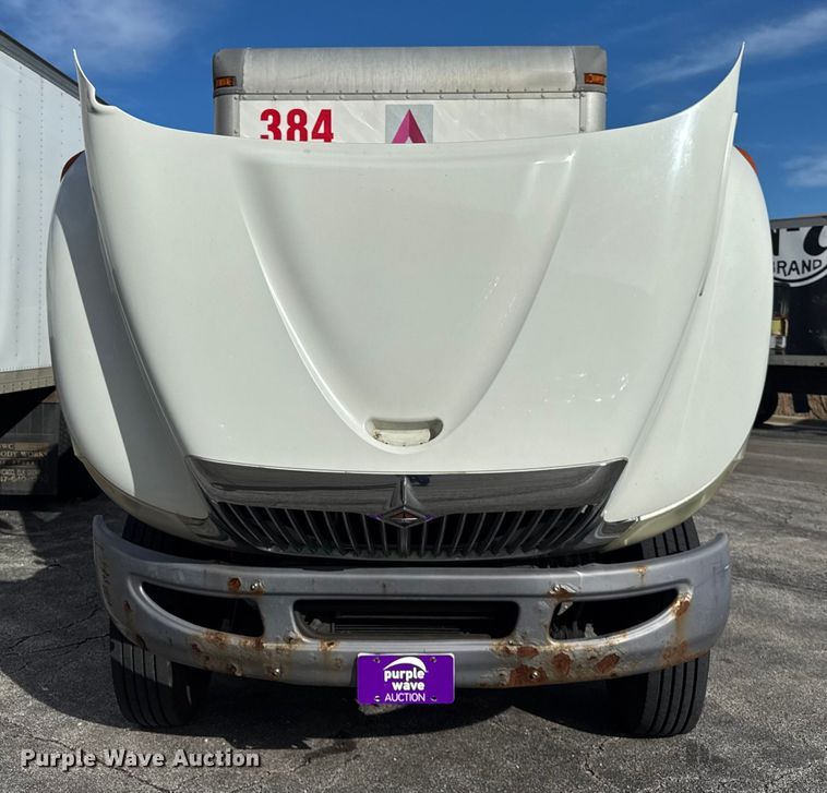 image for item EF2318 2007 International 4300 box truck