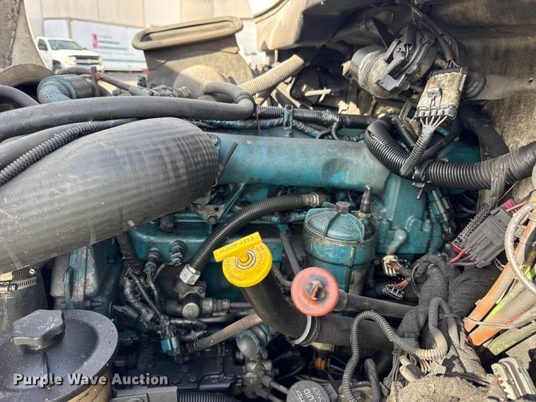 image for item EF2318 2007 International 4300 box truck